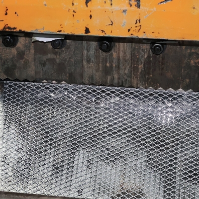 Fencing & Industrial Expanded Metal Mesh 4x8 Sheet 0.5m-3.4m Width