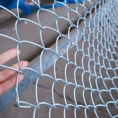 Hot Dip Galvanized Diamond Chain Link Fence Cyclone Wire Mesh