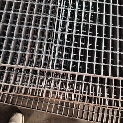 Stair 304 Stainless Heavy Duty Steel Bar Grating Hot Dip Galvanizing