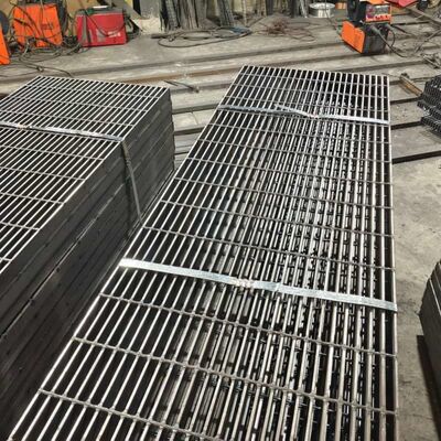 304 Stainless Steel Custom Heavy Duty Bar Grating For Park Walk Plate
